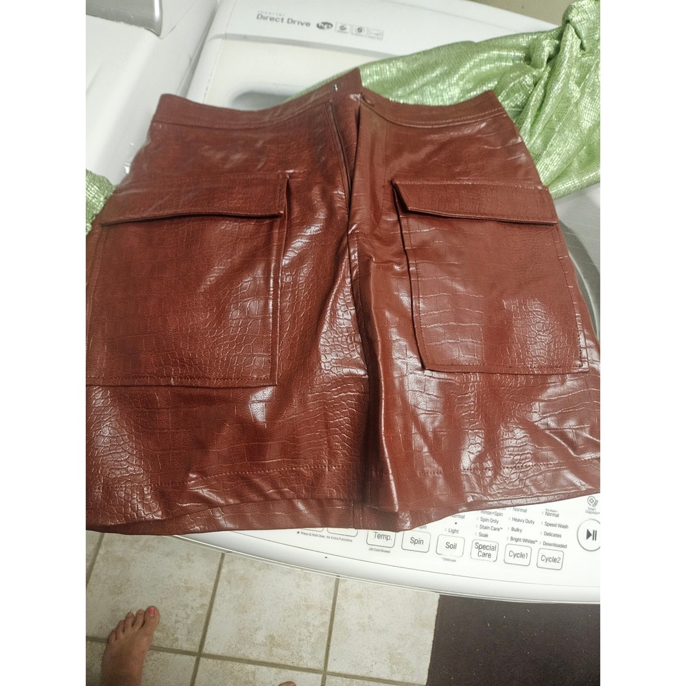 Steve Madden Brown Croc Embossed Faux Leather Cargo Mini Skirt Women Size 8